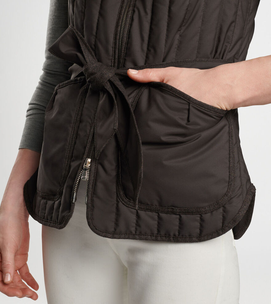 Scout Quilted Travel Vest image number 4