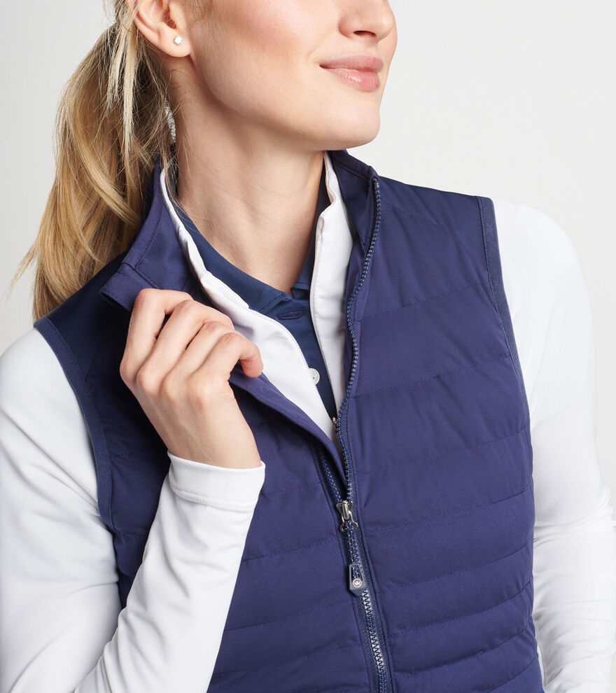 Women's Fuse Hybrid Vest image number 5